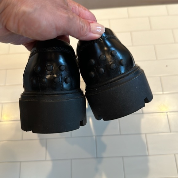 TOD’S Women’s Black Calfskin Lug Sole Penny Loafers (US36 1/2) - Picture 10 of 10